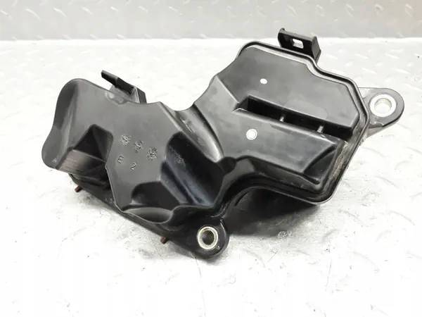 Séparateur d'huile Toyota OEM 12211F3010 - Occasion image 2