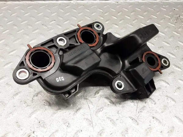 Séparateur d'huile Toyota OEM 12211F3010 - Occasion image 3