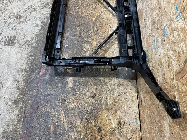 Frontstoßstangenverstärkung Skoda Octavia III 2012-2020 image 9