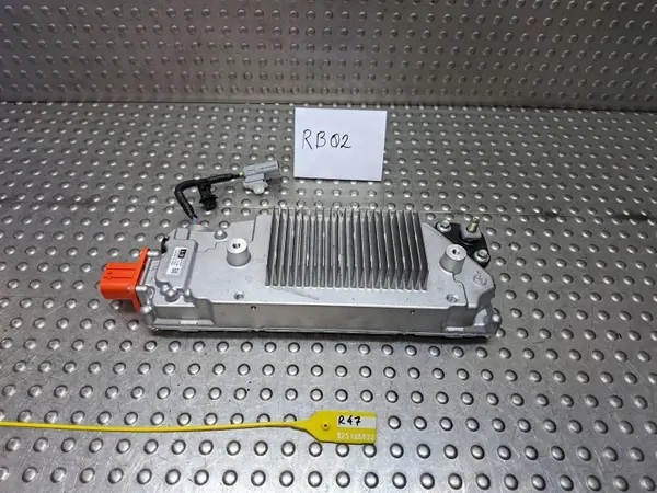 Inversor de voltaje OEM S25165632 para Lexus/Toyota RAV4 image 2
