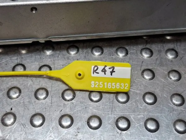 Inversor de voltaje OEM S25165632 para Lexus/Toyota RAV4 image 4