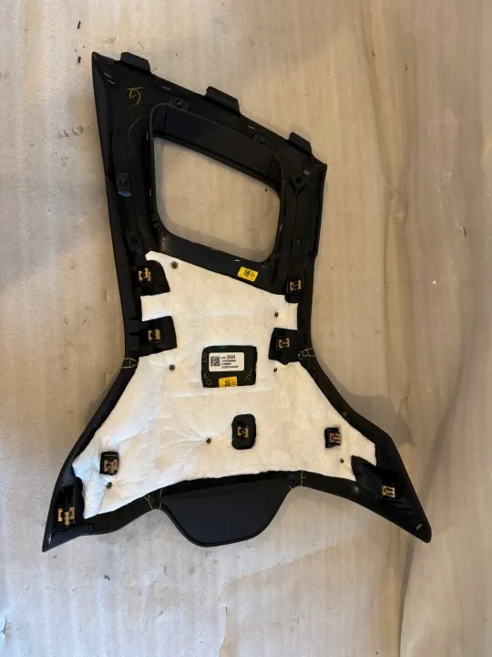 OEM 84972569 Console Overlay voor Chevrolet C8 image 3