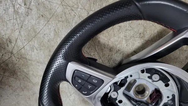 Mercedes AMG Lenkradschaufeln Rote Naht image 3
