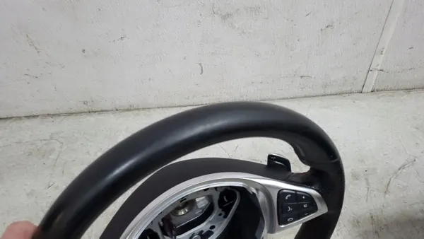 Mercedes AMG Lenkradschaufeln Rote Naht image 5