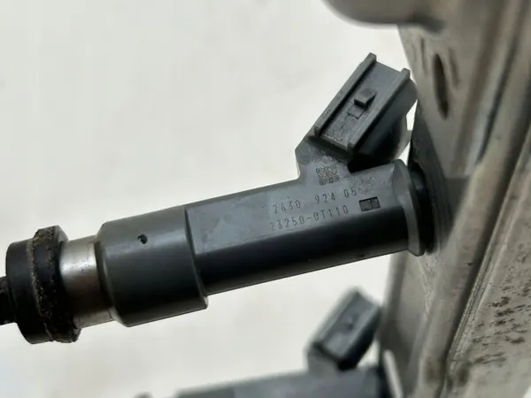 Toyota C-HR LPG-injectoren OEM 232500T110 - Gebruikt image 4