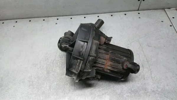 Ilmapumppu OEM 06A959253B Audi A3 8L 1.6:lle image 2