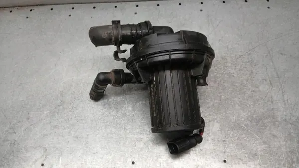 Ilmapumppu OEM 06A959253B Audi A3 8L 1.6:lle image 3