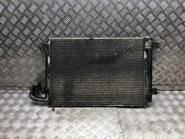 Ilmastointikondensaattori OEM 1K0820411H Audi A3, VW, Seat image 2