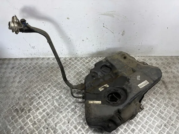 Polttoainesäiliö OEM 8W0201021EN Audi A4 S4 B9 image 2