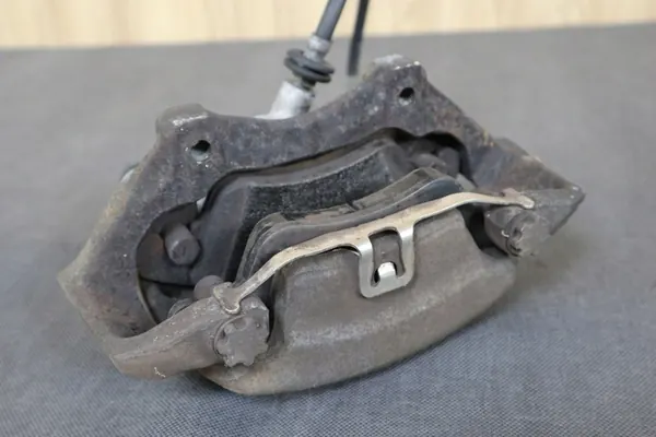 MERCEDES SLK R172 Vasemman Etu Jarrusatula A2044213181 image 2