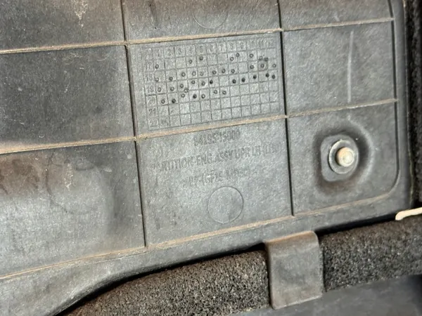 OEM 84134-J5500 Äänieristys Kia Stinger GT:lle image 5