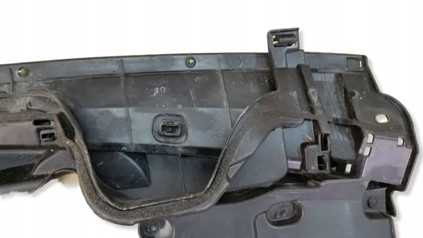 Pare-brise Toyota Yaris d'occasion OEM 55751-0D040 image 10