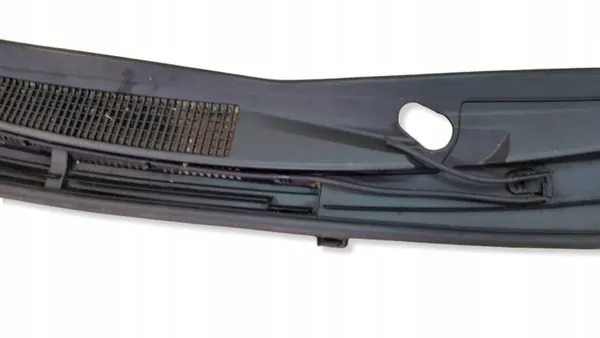 Pare-brise Toyota Yaris d'occasion OEM 55751-0D040 image 3