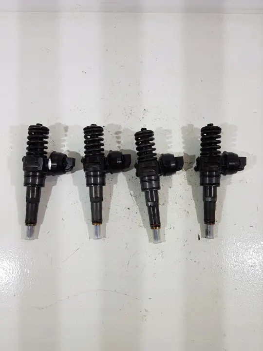 Pompe lave-glace OEM 038130073BQ VW Audi Skoda Seat image 2