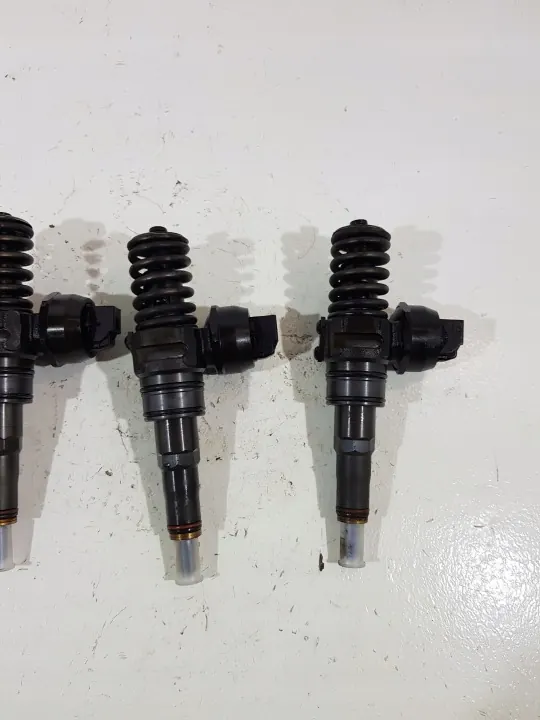 Pompe lave-glace OEM 038130073BQ VW Audi Skoda Seat image 4