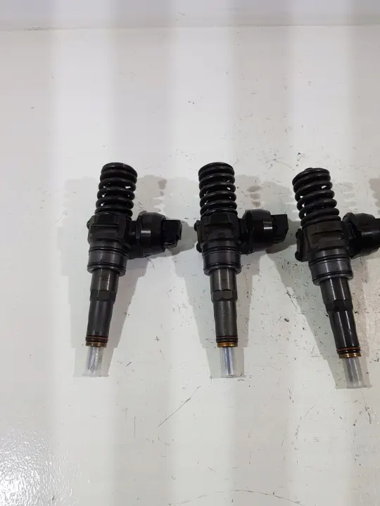 Pompe lave-glace OEM 038130073BQ VW Audi Skoda Seat image 5