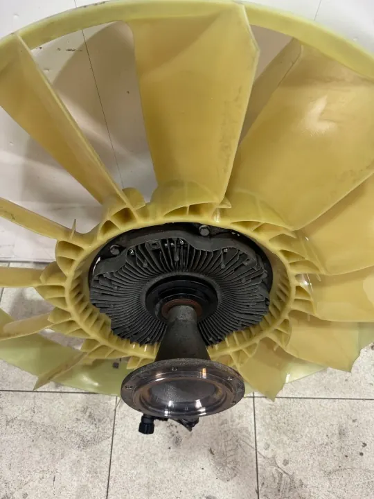 Visco-puhallin OEM A4702000722 Mercedes Actros MP4:lle image 3