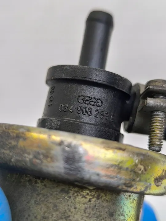 Audi 100 S4 C4 1993 Válvula de Vácuo OEM 034906283E image 6