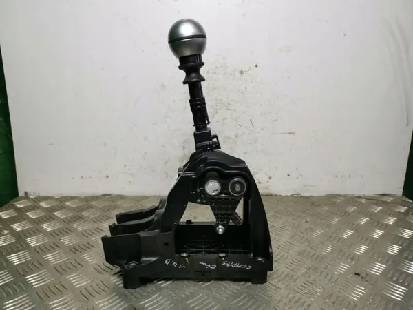 Jeep Compass Versnellingspook OEM FOB16659 - Gebruikt image 5