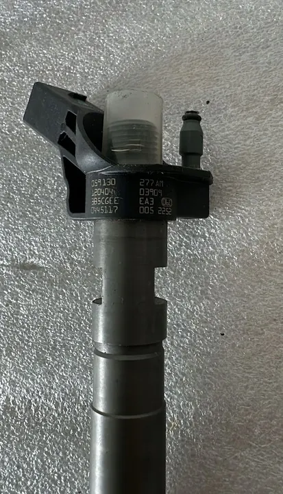 Iniettore 3.0 TDI Audi Q7 Touareg 059130277AM image 4