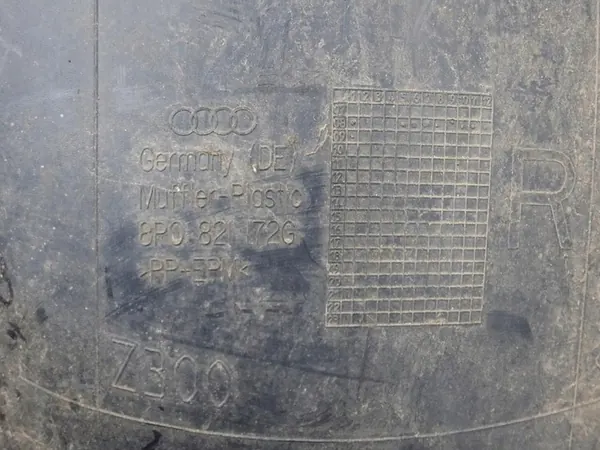 AUDI A3 8P LIFT Front Right Wheel Arch 8P0821172G image 5