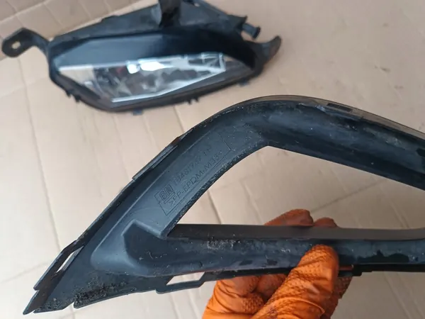 OPEL ASTRA K V 15r - Griglia faro antinebbia sinistra 13481939 image 4