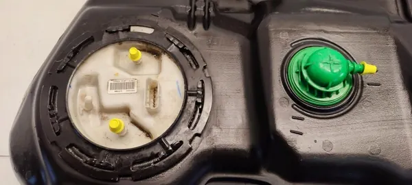 Volvo brandstofpomp OEM 31372492 31274669 image 4