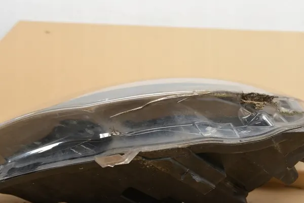 Vasen etuvalo Opel Astra J Lift LED OEM 13365290 image 5