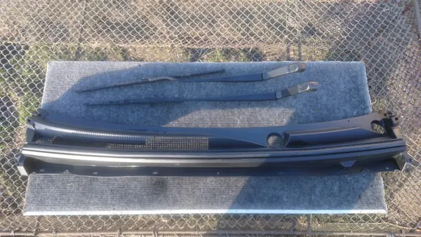 Pare-brise Mitsubishi Space Star OEM 7405A472 Occasion image 2