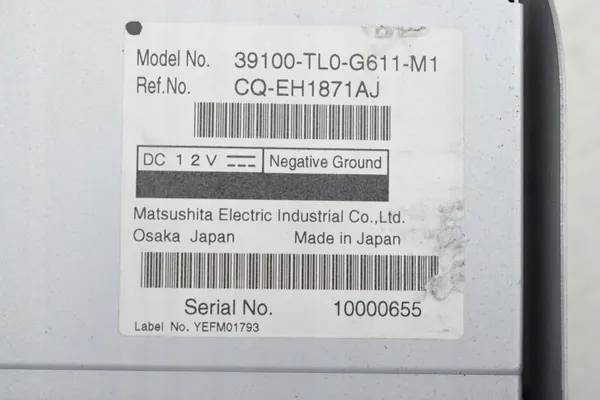 Cambiador CD Honda OEM 39100-TL0-G611-M1 Usado image 3