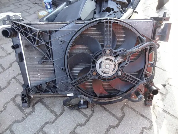 Radiador de agua Opel Corsa D 440926702 image 2