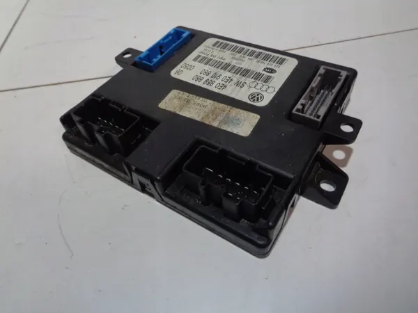 Audi A8 D3 Istuimen Ohjausmoduuli OEM 4E0959860 image 8