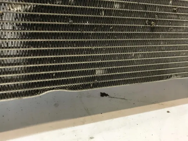 Mazda OE DB3R61480A Ilmastointikondensaattori image 10