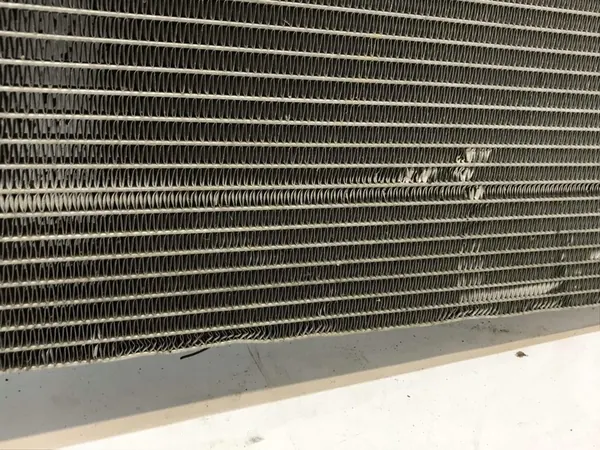 Mazda OE DB3R61480A Ilmastointikondensaattori image 6