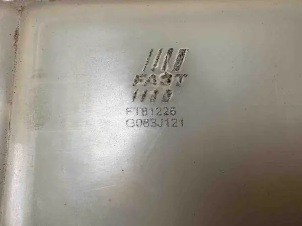 Iveco Daily IV Ausgleichsbehälter 3.0L Diesel OEM 504181087 image 6