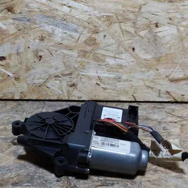 OEM 1T0959702A Régulateur Vitre Avant Droit VW Touran image 4