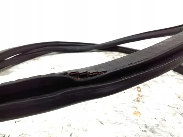 Joint de capot Bentley OEM 3W0823707A - Occasion image 5