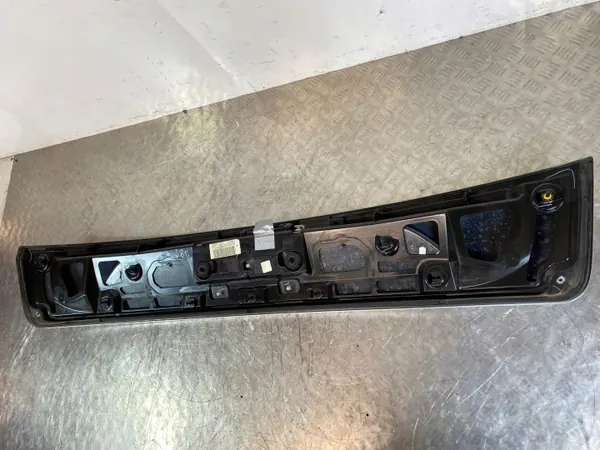 Alfa Romeo Stelvio Kennzeichenleuchte OEM LS395828 image 10