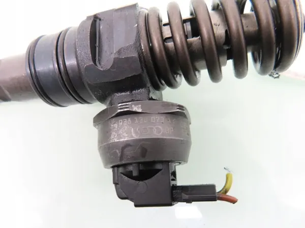 Injetor VW POLO IV 1.4 TDI 038130073AQ image 3