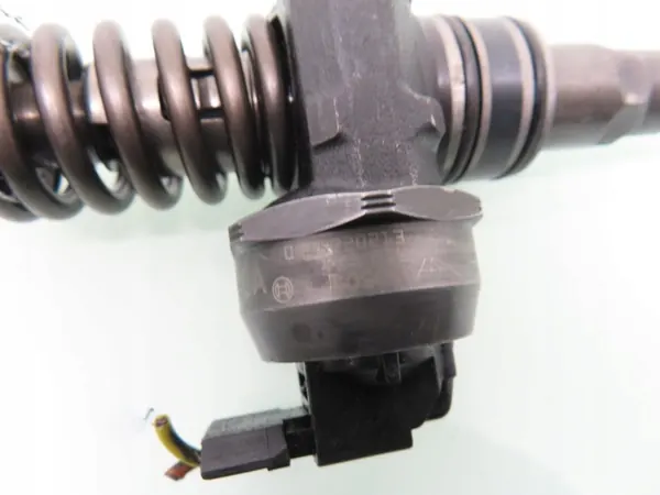 Injetor VW POLO IV 1.4 TDI 038130073AQ image 5