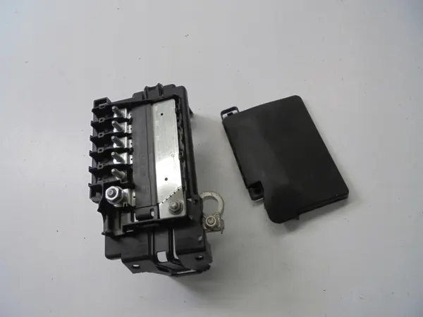 Sulakeklipsi OEM 2Q0937550B VW Polo VI 2G Liftille image 4