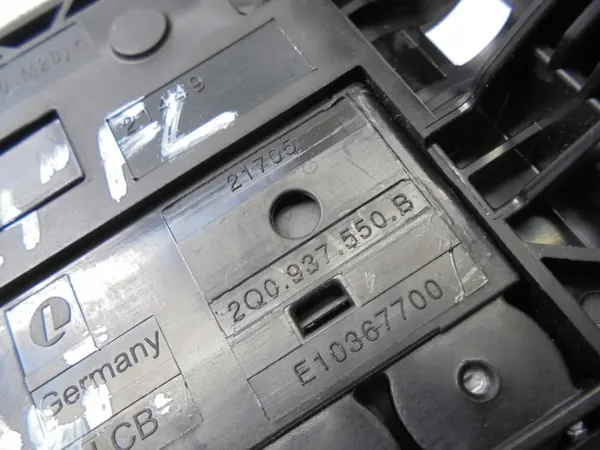 Sulakeklipsi OEM 2Q0937550B VW Polo VI 2G Liftille image 5