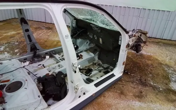 Dacia Duster I Viertel Rechte Säulen-Nadel OV369 image 4