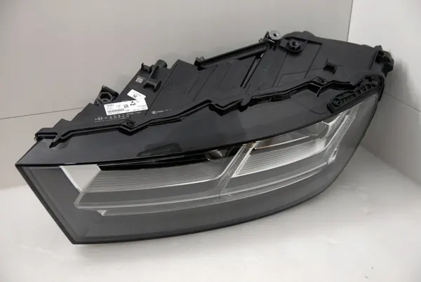 AUDI Q7 FAROL LED ESQUERDO 4M0941783C image 2