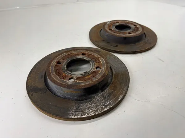 Taka jarrulevy OEM GN1Z2C026C Ford Ecosportille image 3