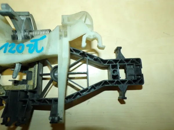 Support de poignée de porte coulissante VW T5 - Côté gauche image 4