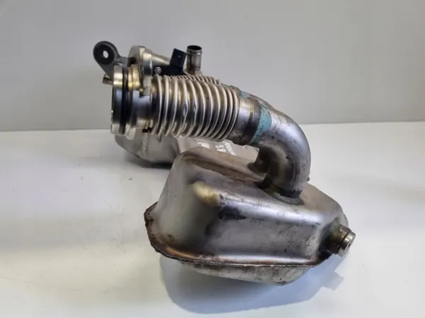 Depósito de aceite Porsche 911 GT3 OEM 9A120707091 image 7