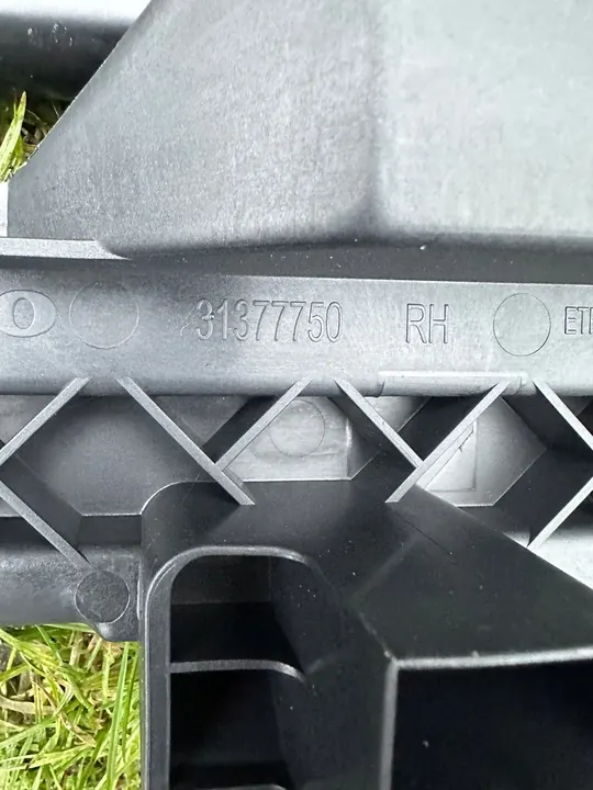 VOLVO V90 II Rail de Guidage de Coffre Gauche 31377749 Droite 31377750 image 3