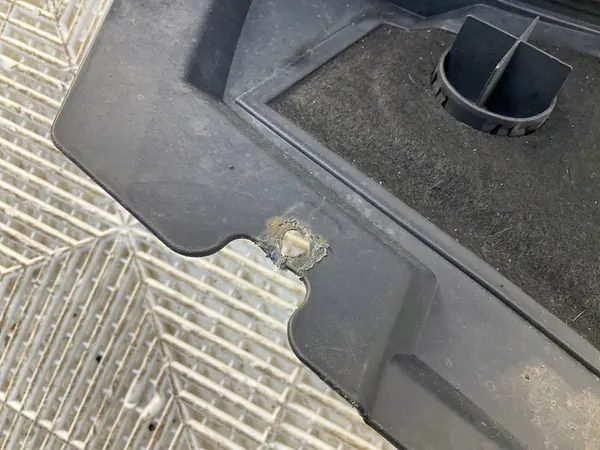 Oikea Etulokasuoja Audi A6 C7 4G0821134D image 7