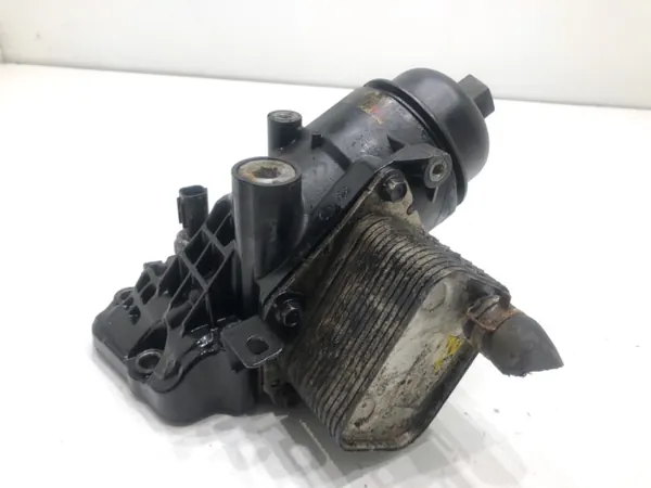 Öljynsuodattimen Pohja OEM 26400-2A900 Kia Optima 1.7 image 2